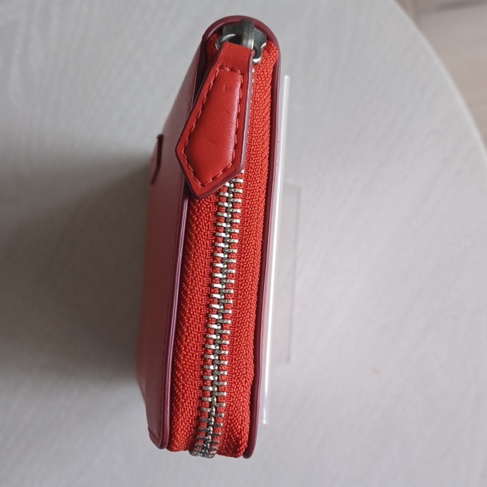 Vera Bradley Coral Red Faux Leather Accordian Style Zip Around Wallet - Picture 5 of 16